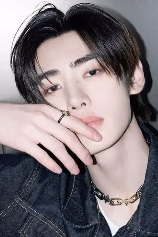 Sunghoon 
