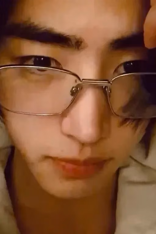 Sunghoon 